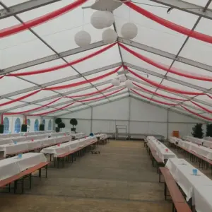 20m breites VIP Zelt