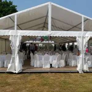 10m breites VIP Zelt