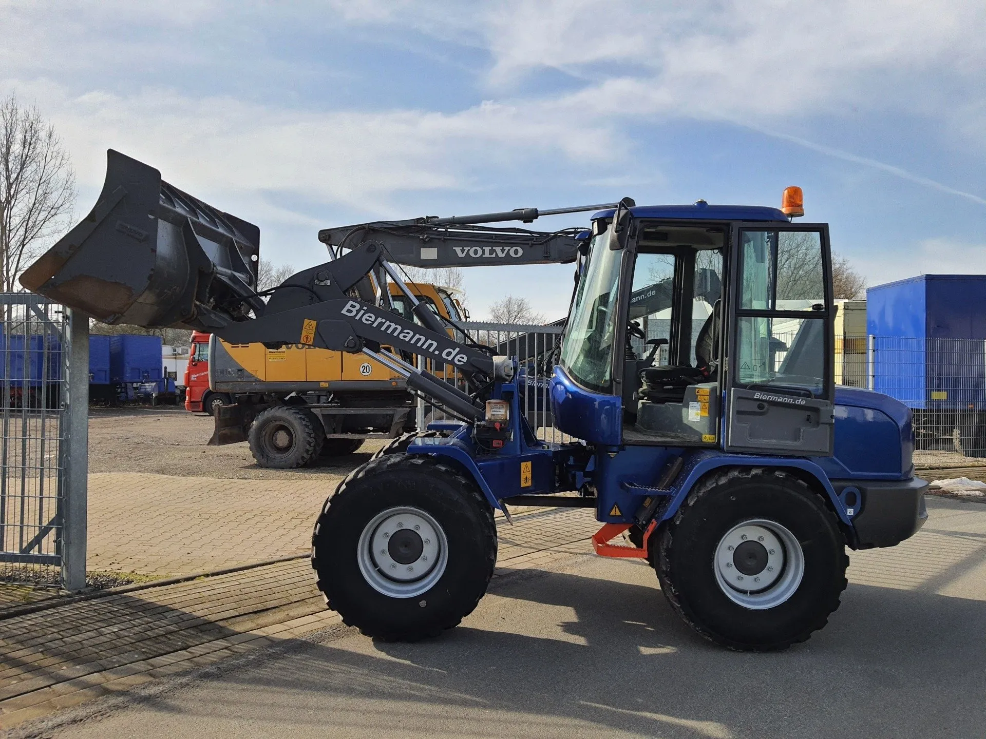 Radlader+VOLVO+L30-1920w