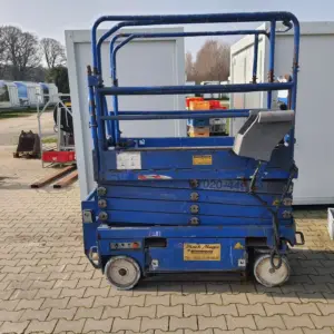 Scherenbühne mit Elektroantrieb 6 m 